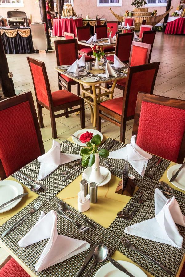 Prideinn Hotel Raphta Nairobi Extérieur photo